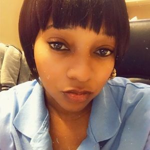 Meet your Posher, Edna